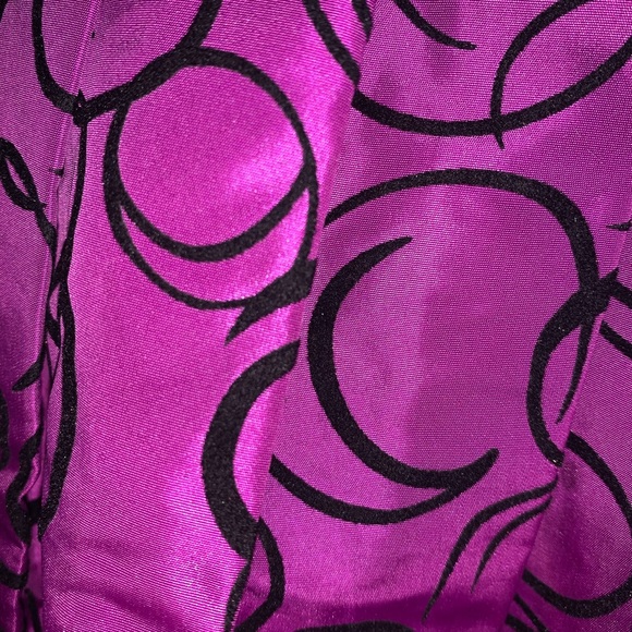 Fancy purple dress with velvet swirls - Picture 4 of 11